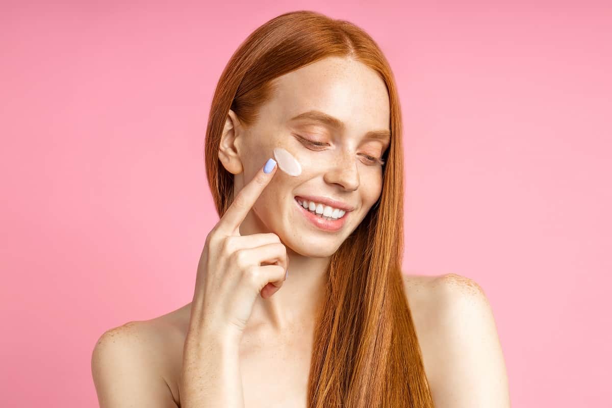 Best Foundation for Pale Skin Tones to Purchase in 2021